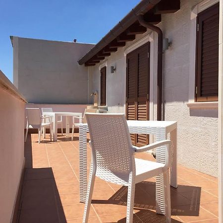 Palazzo Eliss Bed & Breakfast Margherita Di Savoia Eksteriør bilde