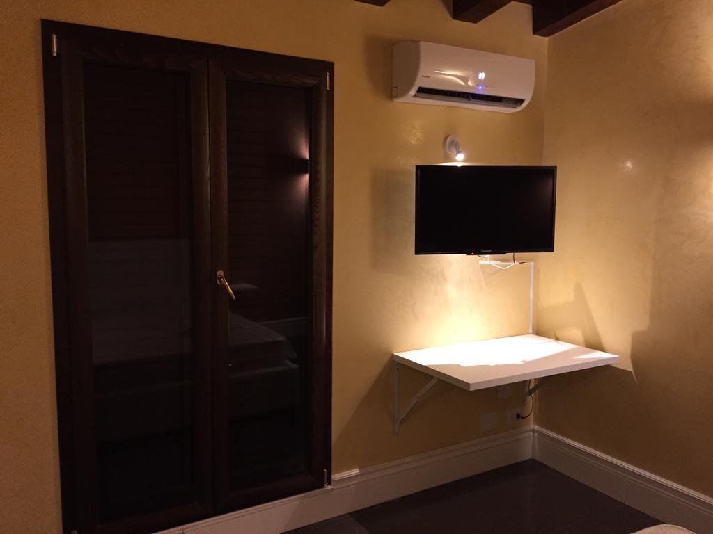 Palazzo Eliss Bed & Breakfast Margherita Di Savoia Rom bilde